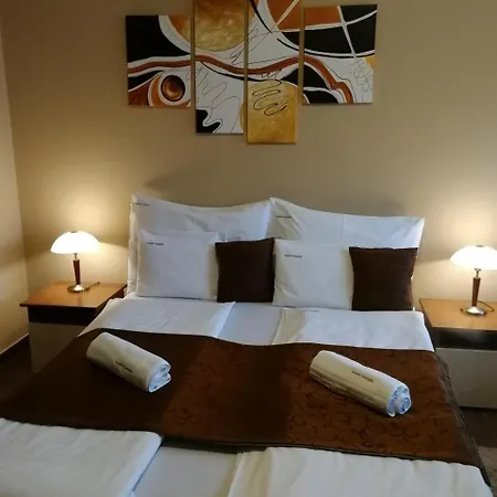 Felsoreti Vendeghaz Guest house *