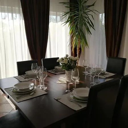 Felsoreti Vendeghaz Gæstehus